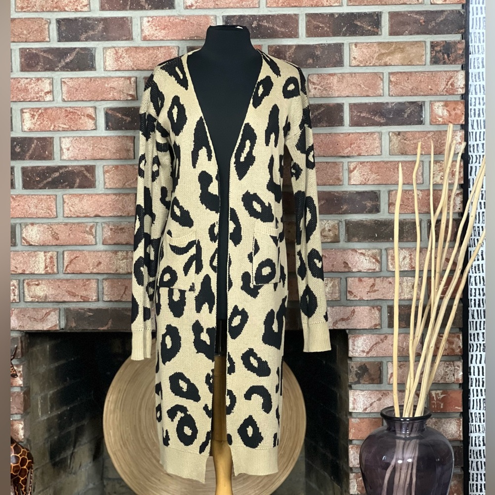 Angashion Animal Print Long Cardigan